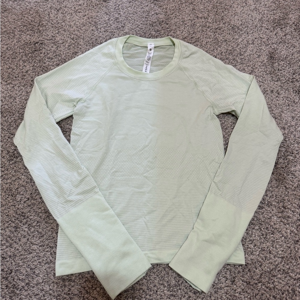Lululemon long sleeve swiftly tech race length size 2